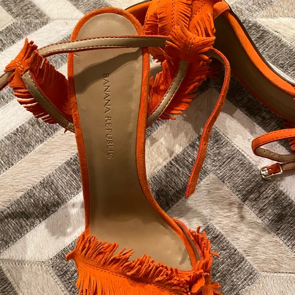 Banana Republic Orange Suede Fringe Sandals - Picture 3 of 4